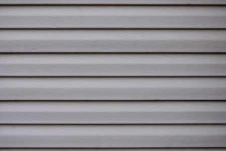 How To Decide Between Siding Repair and Siding Replacement