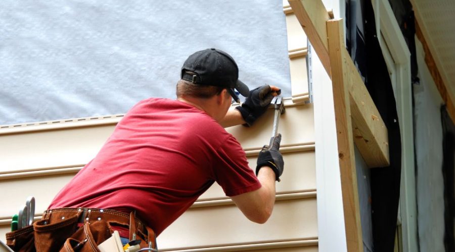 Siding Replacement vs. Repair: What’s Best for Your Home?