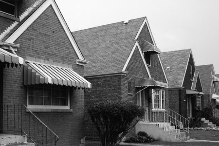 houses-in-black-and-white-photo