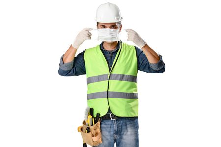 roofing-worker-wearing-facemask